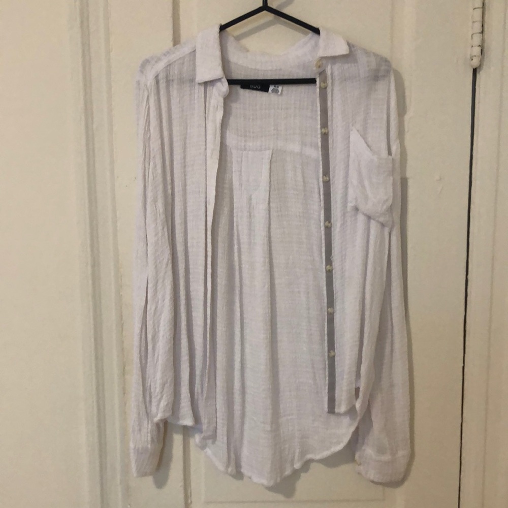 BDG. Medium. White crinkle button up. Casual